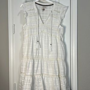 White Flutter Sleeve Knox Rose Dress